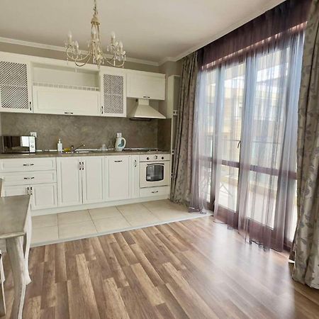 Green Paradise Deluxe Apartments Приморско Экстерьер фото