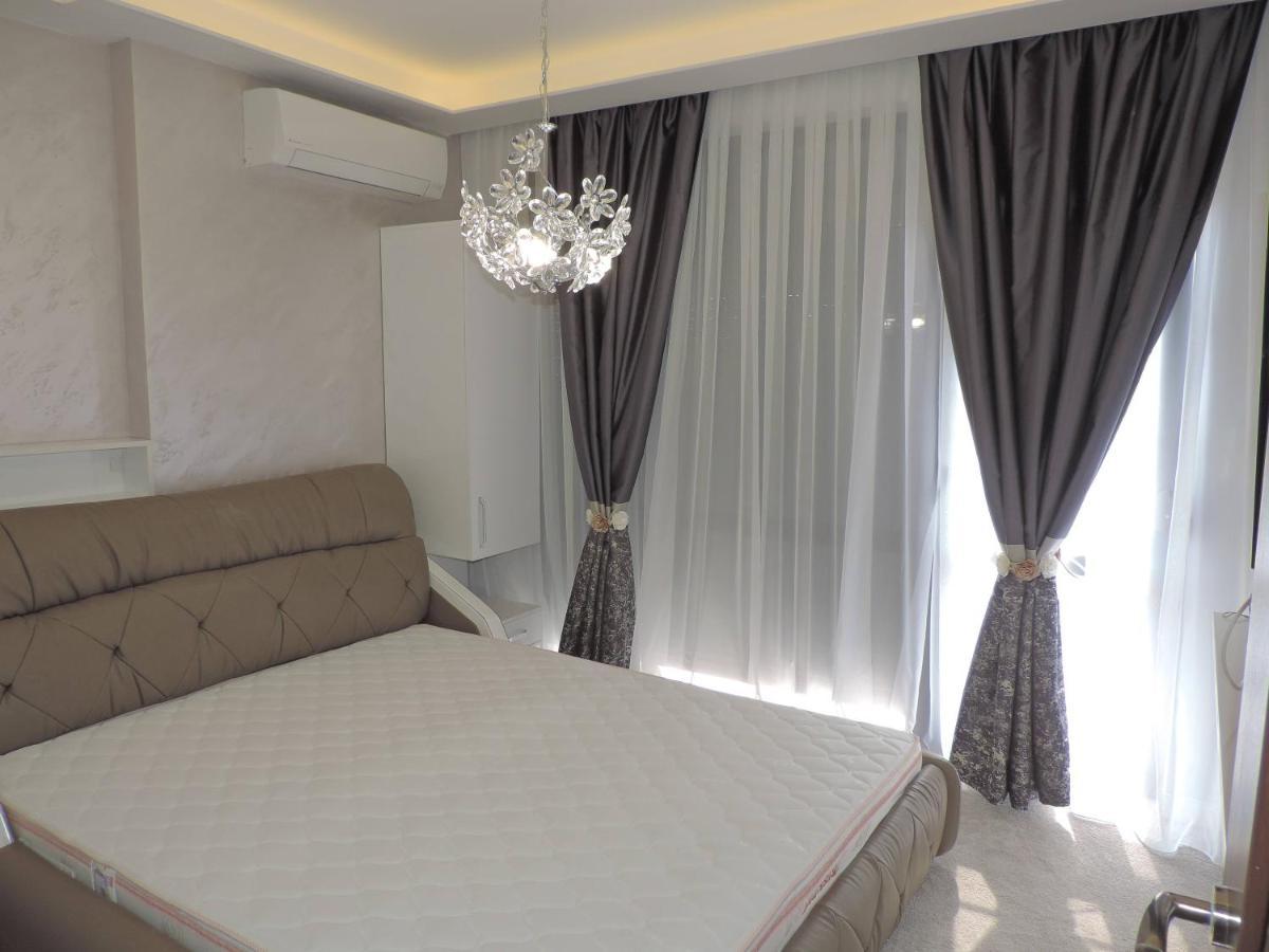 Green Paradise Deluxe Apartments Приморско Экстерьер фото