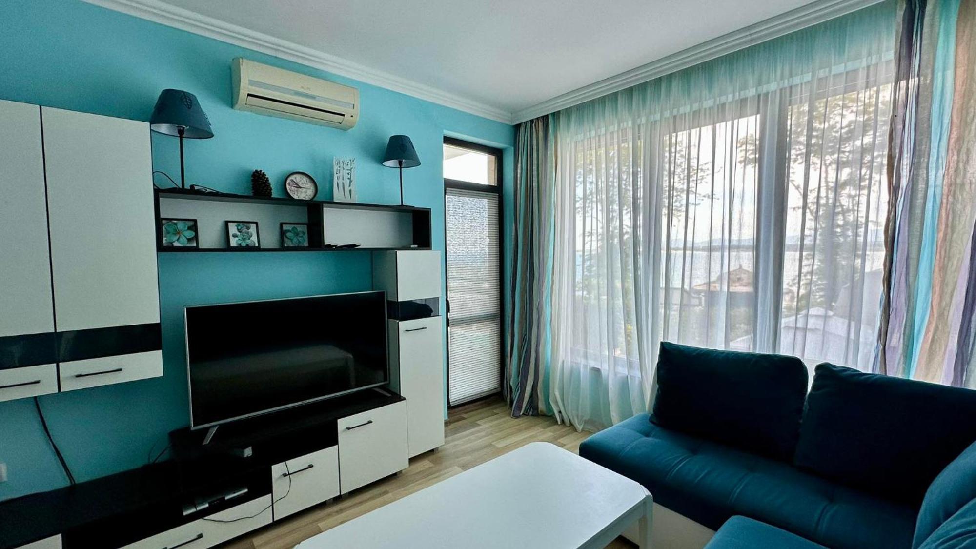 Green Paradise Deluxe Apartments Приморско Экстерьер фото