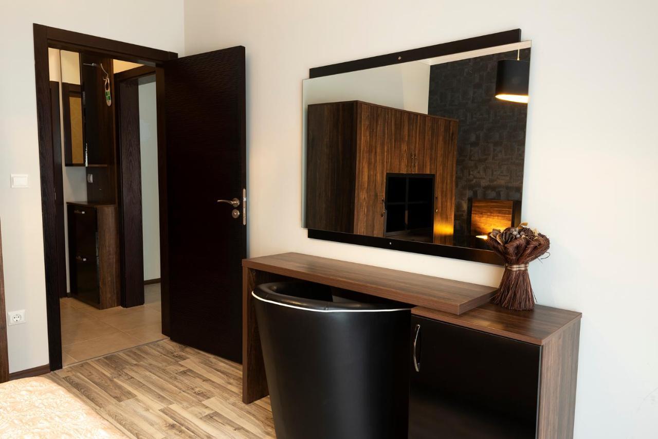 Green Paradise Deluxe Apartments Приморско Экстерьер фото