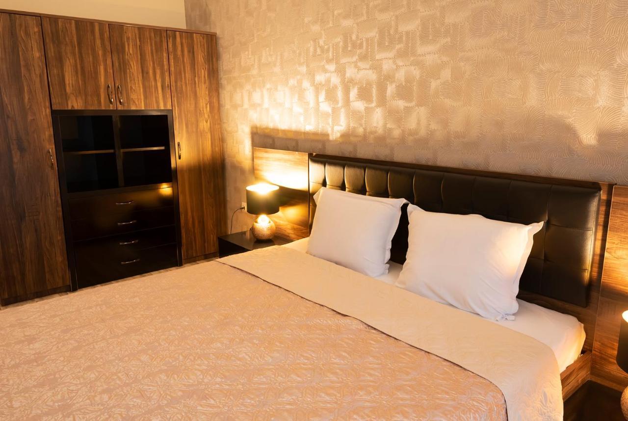 Green Paradise Deluxe Apartments Приморско Экстерьер фото