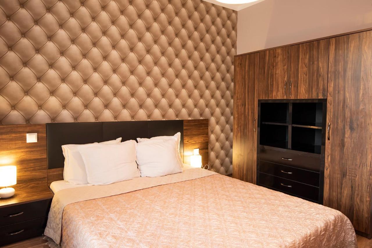 Green Paradise Deluxe Apartments Приморско Экстерьер фото