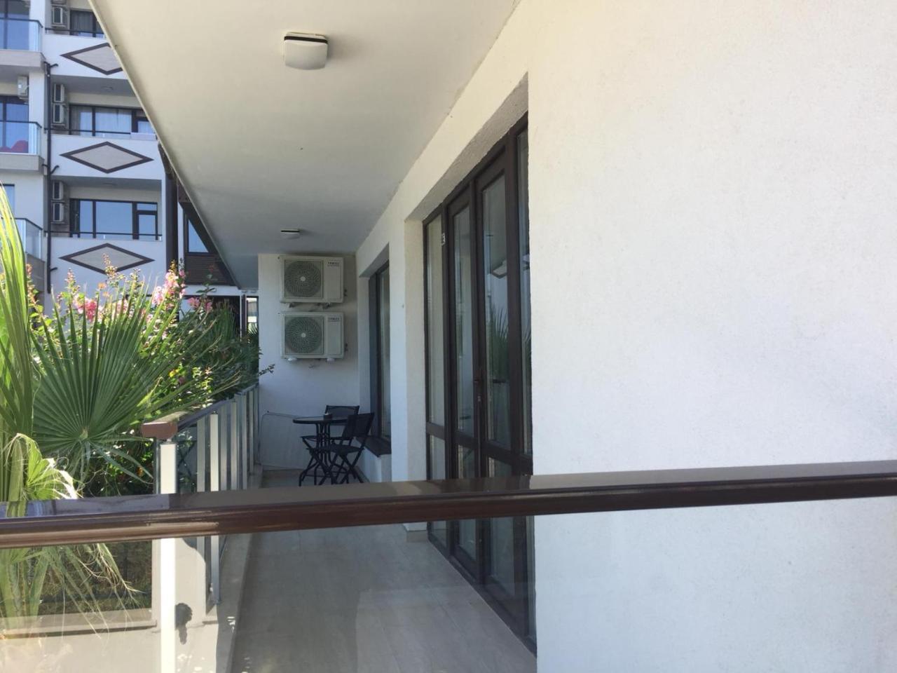 Green Paradise Deluxe Apartments Приморско Экстерьер фото