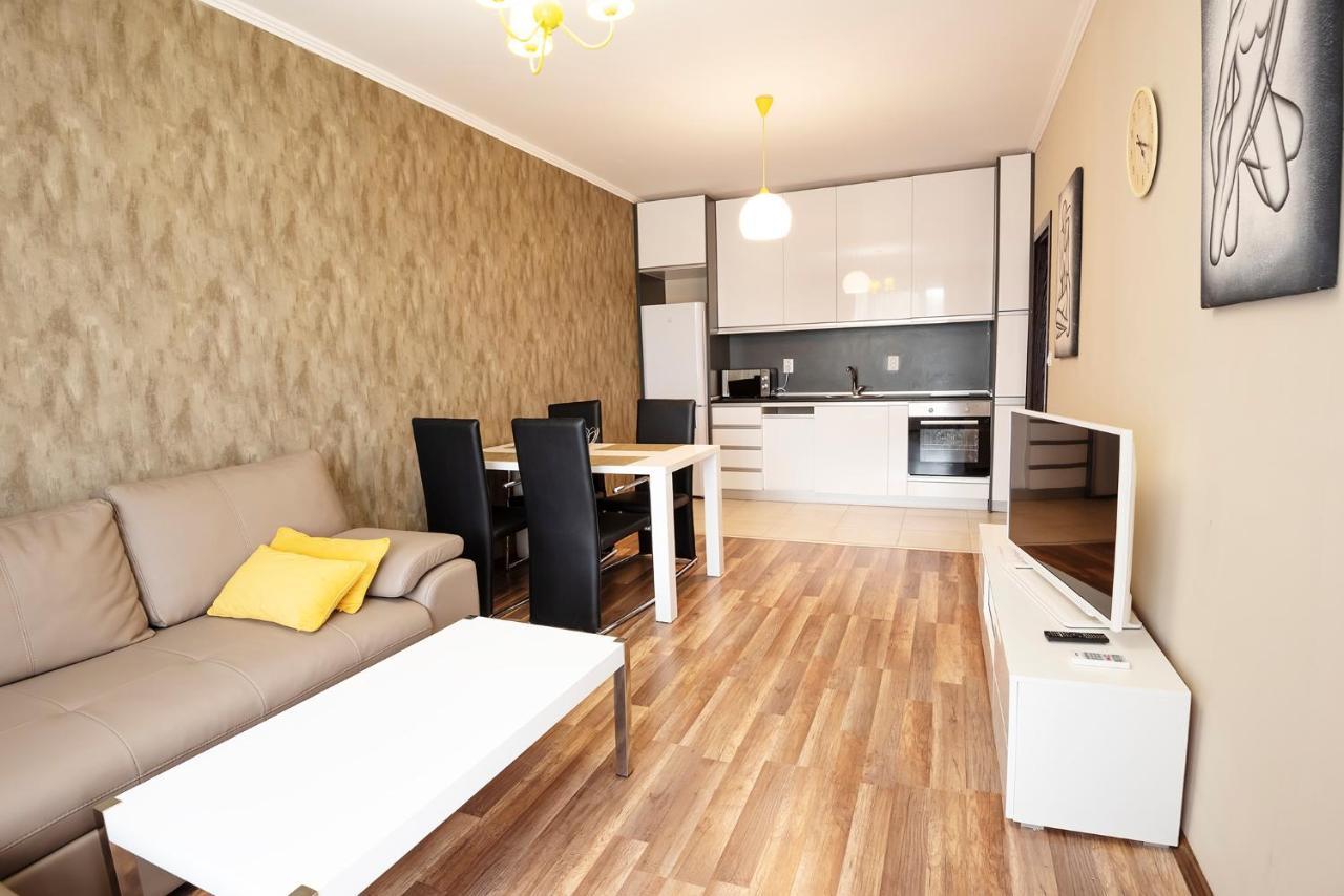 Green Paradise Deluxe Apartments Приморско Экстерьер фото