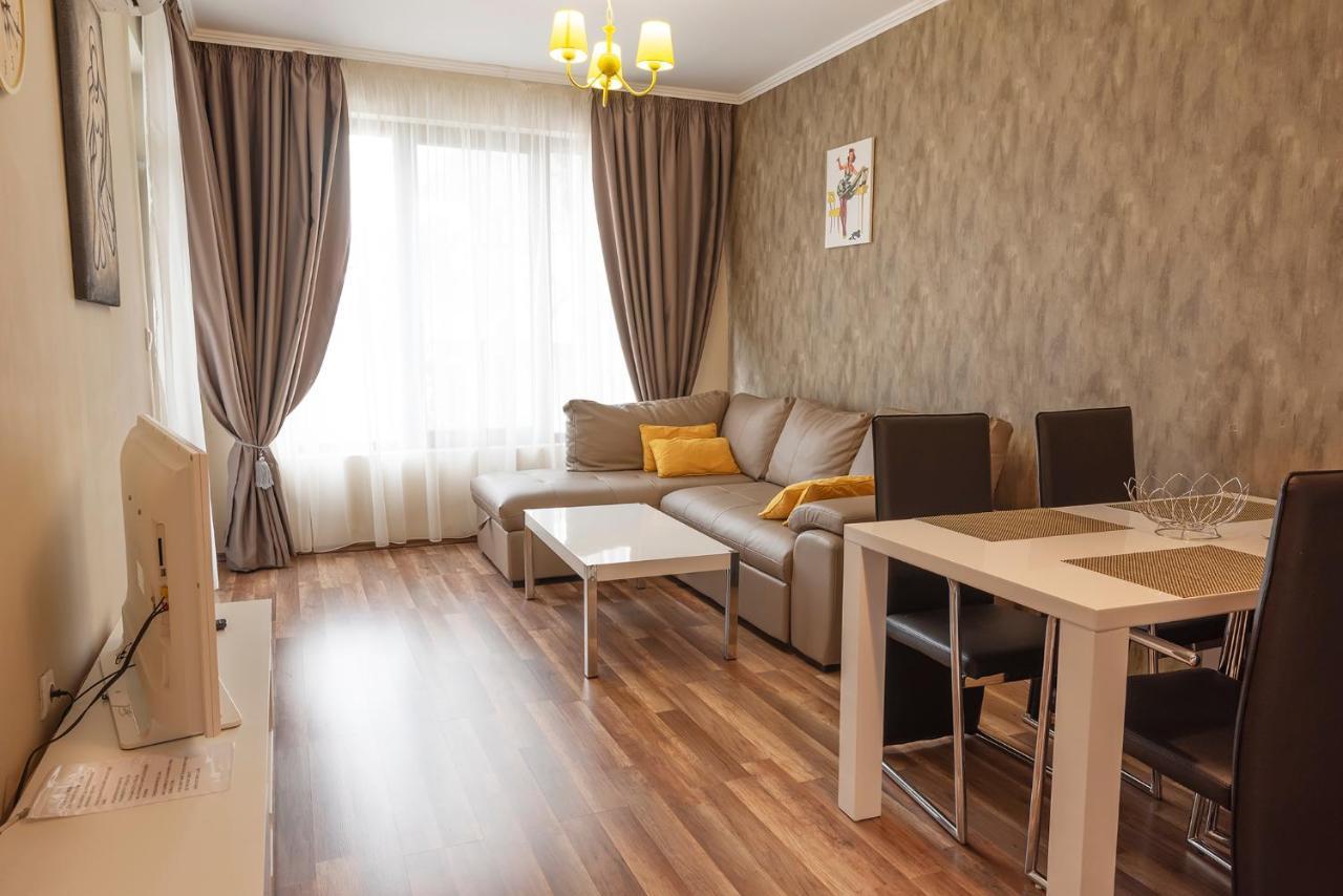 Green Paradise Deluxe Apartments Приморско Экстерьер фото