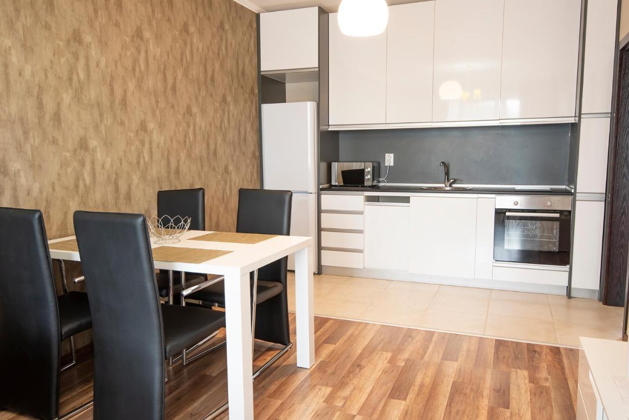 Green Paradise Deluxe Apartments Приморско Экстерьер фото